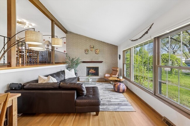 Photo - 4 E Noyes St
