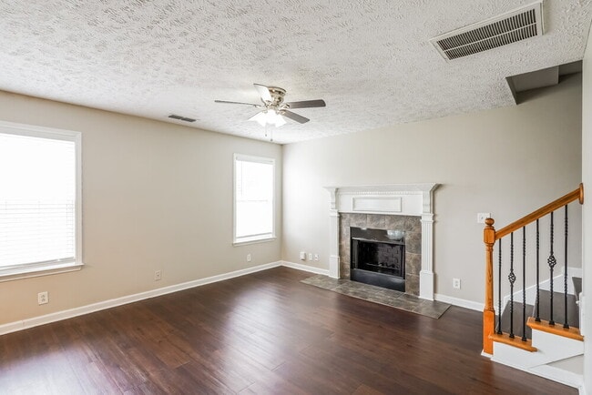 Photo - 1243 Lasalle Dr