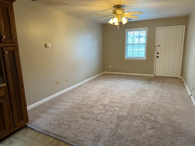 Photo - 1433 North St SE Unidad C