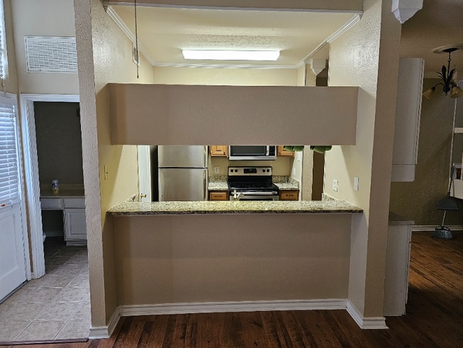 Photo - 6220 Bentwood Trail