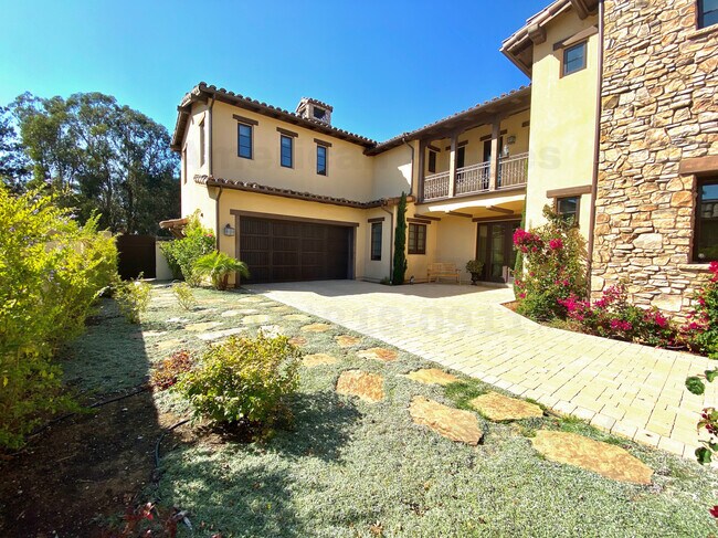 Photo - 347 Island Oak Ln