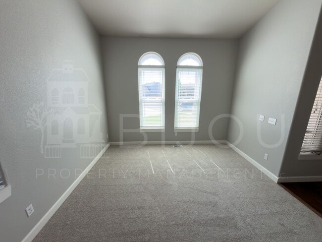 Photo - 6733 Summer Grace St