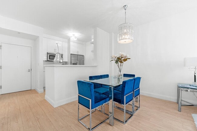 Photo - 550 Okeechobee Blvd Unit 612