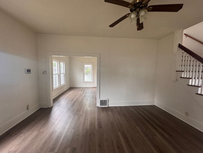 Photo - 628 W Thomas St