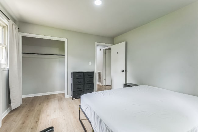 Photo - 2265 Wildwood Dr