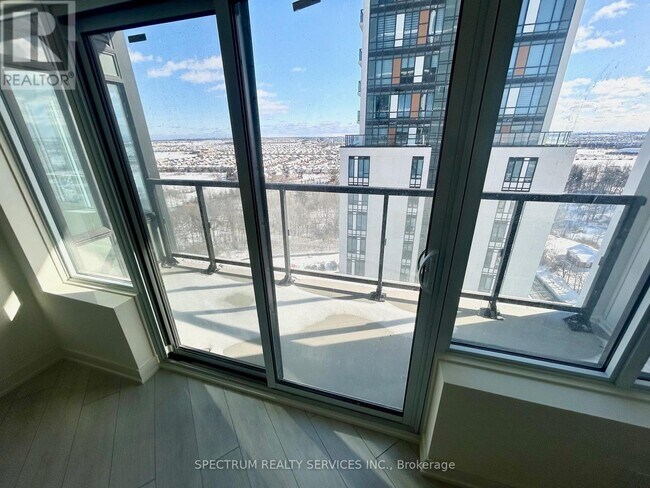 Photo - 8020 Derry Rd