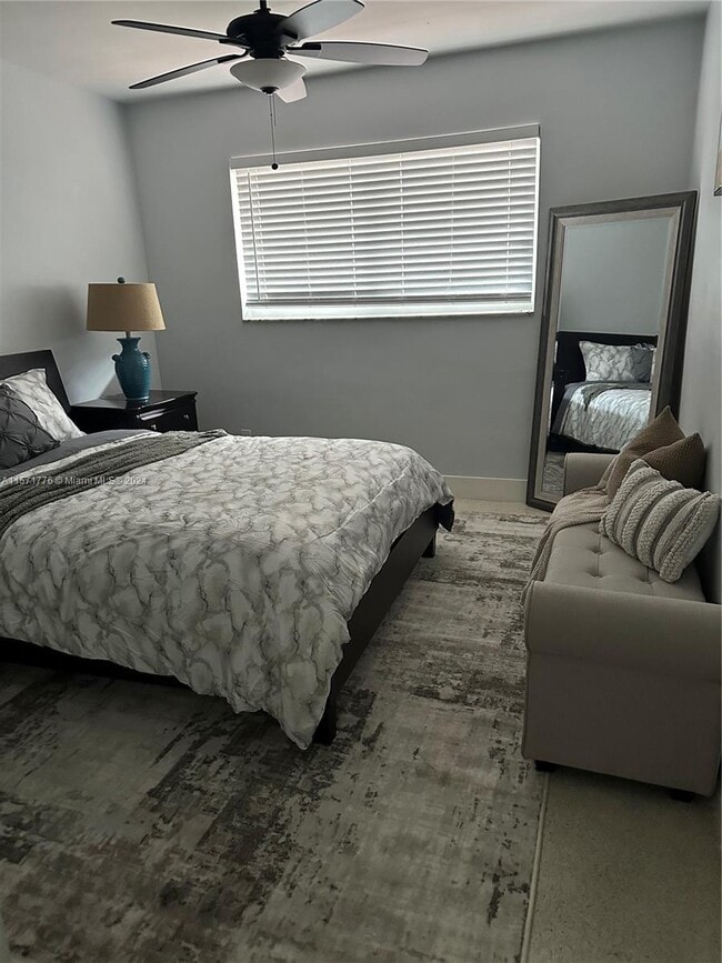 Photo - 461 SE 1st Ave