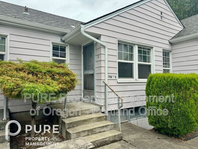 Photo - 715 NE 20th Ave
