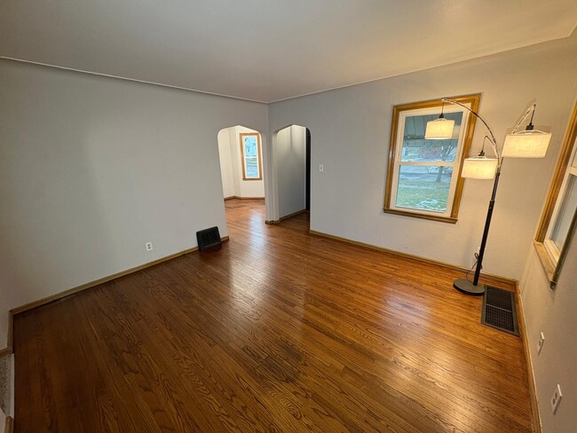 Photo - 218 W Capistrano Ave