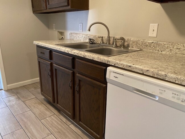 Photo - 35 Sta Les Cv Unit 4