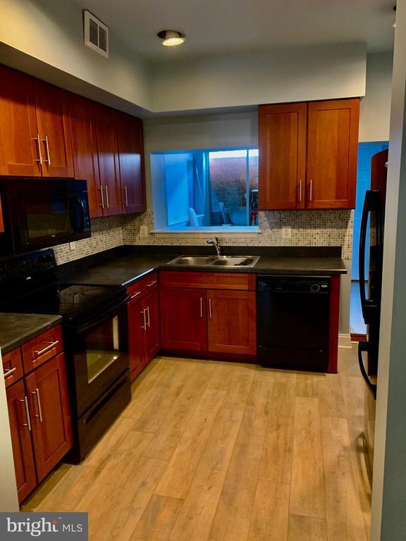 Photo - 226 N Glover St