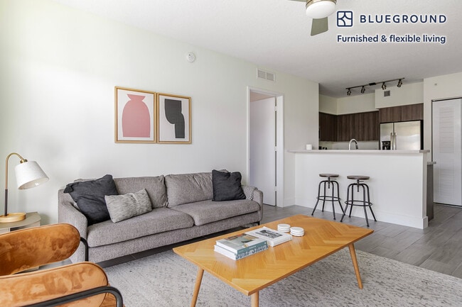 Photo - 1000 NW 7th St Unidad FL7-ID152