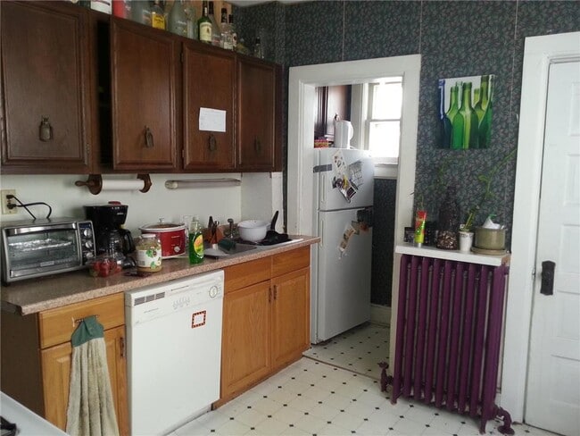 Photo - 1099 17th Ave SE