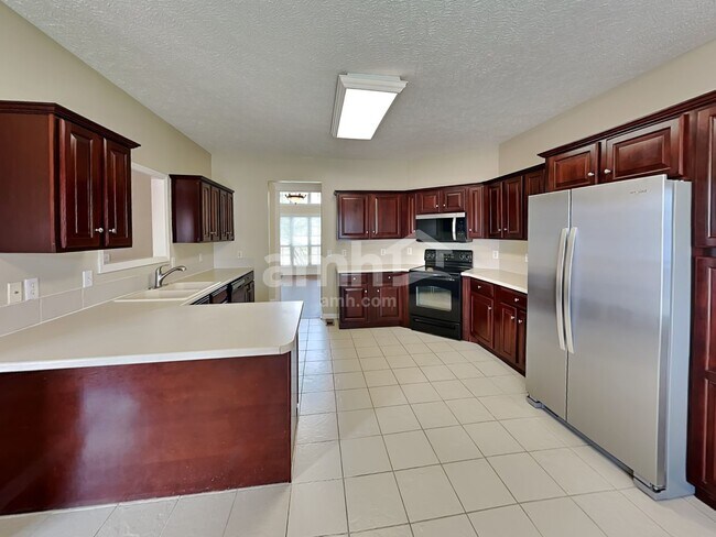 Photo - 210 Fox Hunt Ln