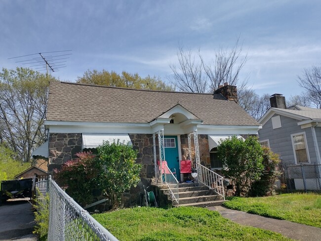Building Photo - Bennett Unit B