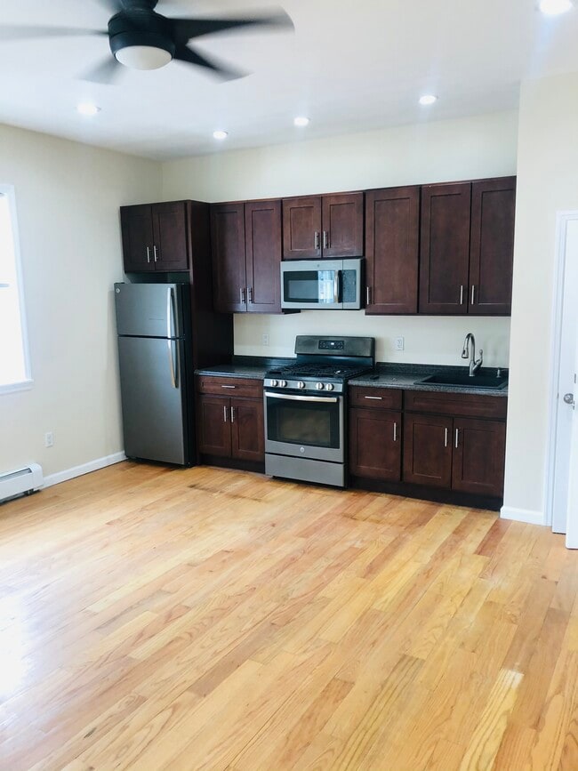 Kitchen - 73 Main St Unit 3