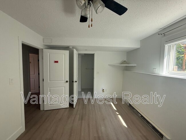 Photo - 907 Sutherland Ave