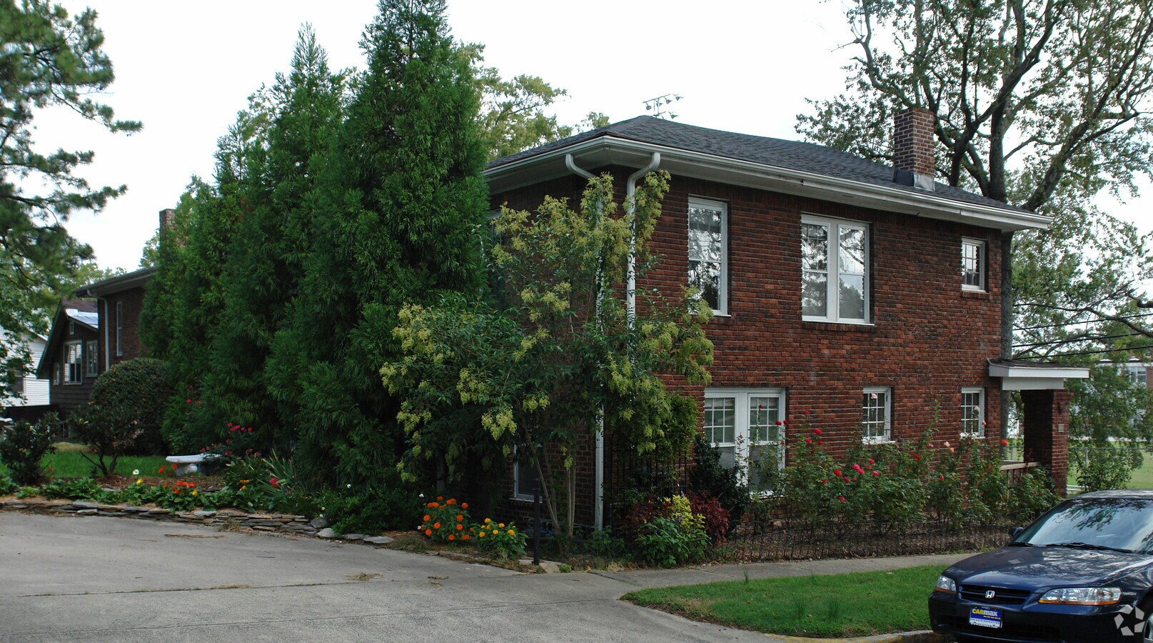 Photo - 401-403 N Gregson St