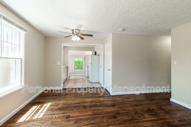 Photo - 3108 Thompson Ave