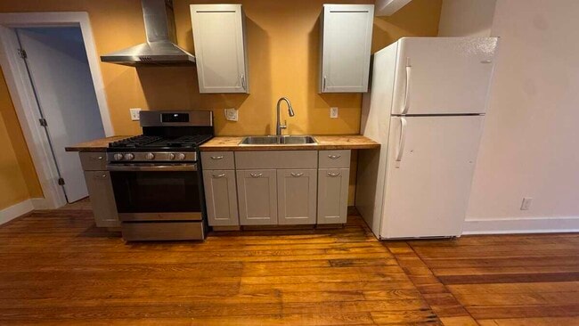 Photo - 16 Clifford St Unit 4