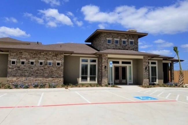 Avanti East Apartments