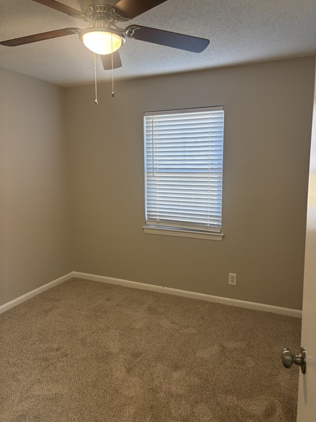 Photo - 3294 Gatewood Dr