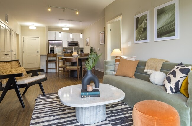 Photo - Elmhurst 255