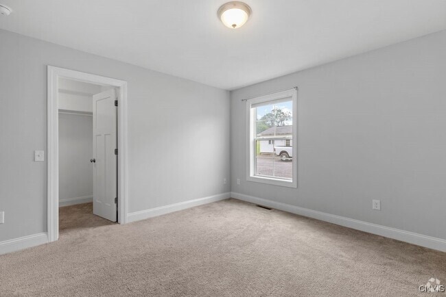 Building Photo - 4331 Jordan Rd Rental