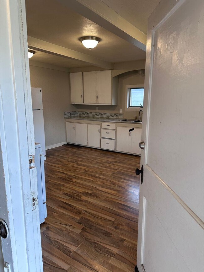 Photo - 629/631 Park Avenue Unit Lower