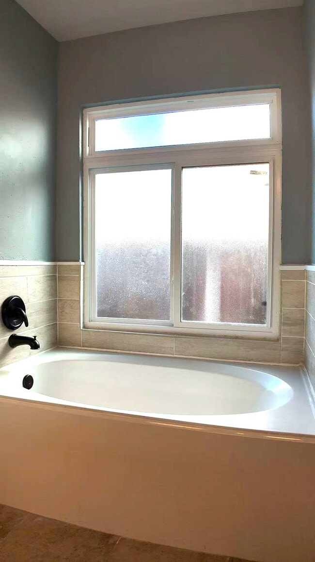 Building Photo - 3118 Flatwood Ct