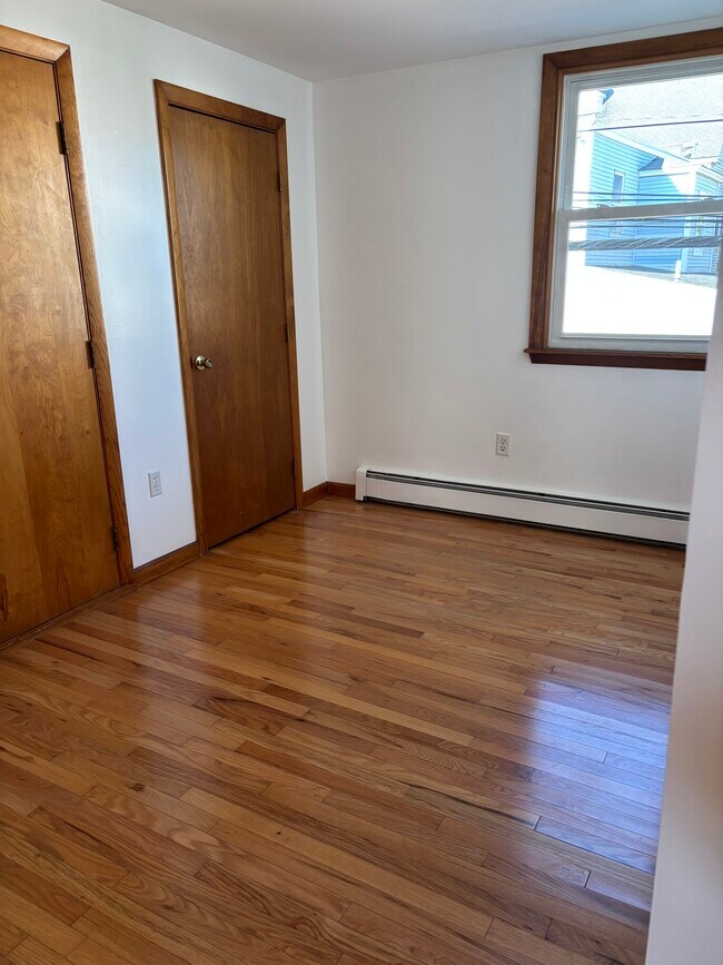 Bedroom-3 - 20 Cass St Unit 20 Cass St.