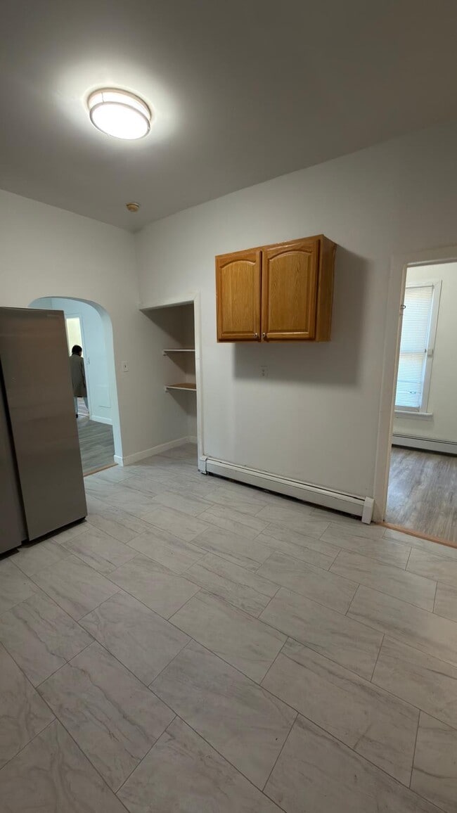Photo - 346 S 10th St