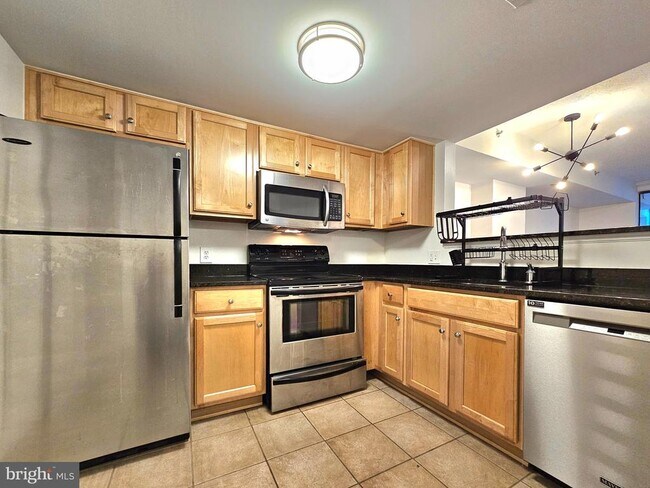 Photo - 1001 N Vermont St Unit 604