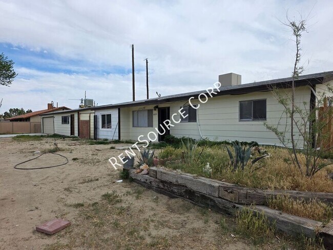 4 Bedroom Home For Rent in Barstow - 4 Bedroom Home For Rent in Barstow