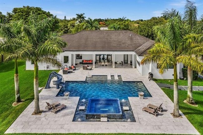 Building Photo - 6122 SW 173rd Way