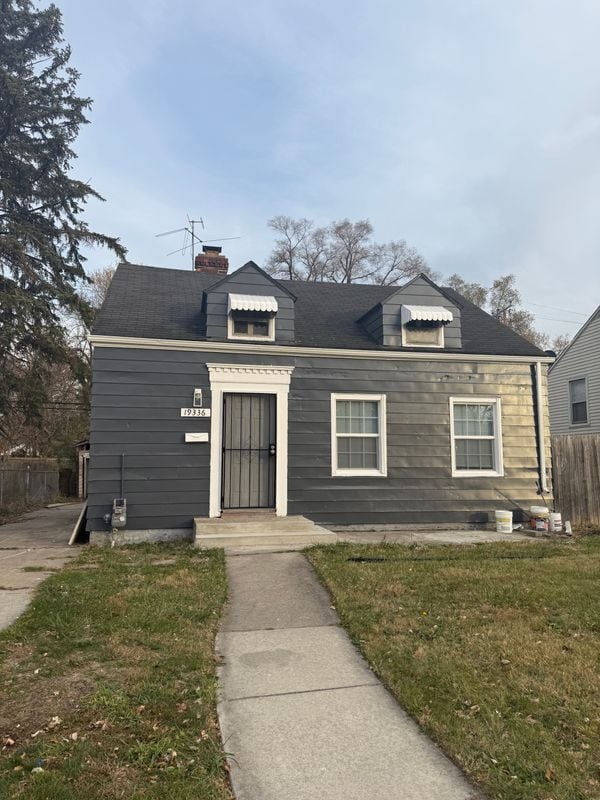 Photo - 19336 Binder St