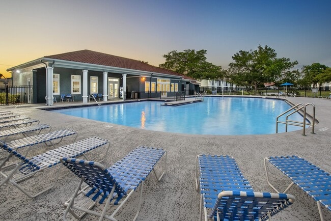 Sunny Lake Apartments