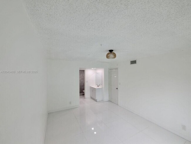Photo - 700 SE 2nd Ave Unit 2 Bedroom Condo for Rent