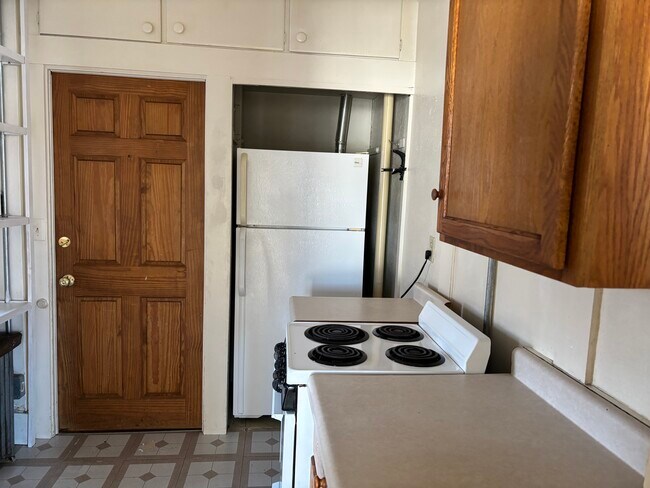 1001 Main St