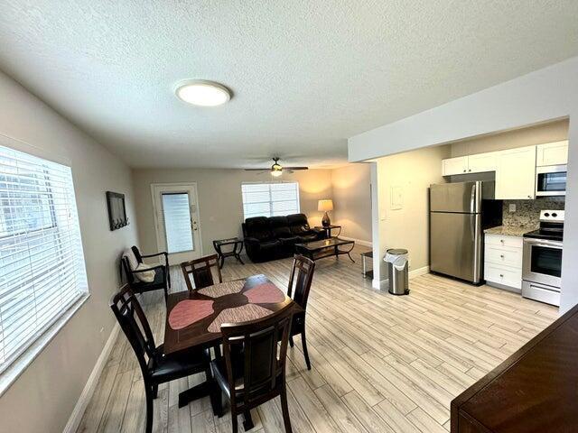 Photo - 127 Flanders Dr Unit C