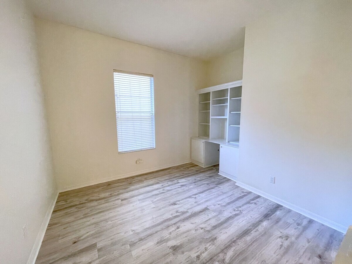 Photo - 16800 Parsonage Lake Ln