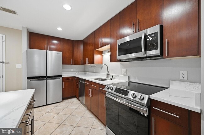 157 Fleet St Unit 211
