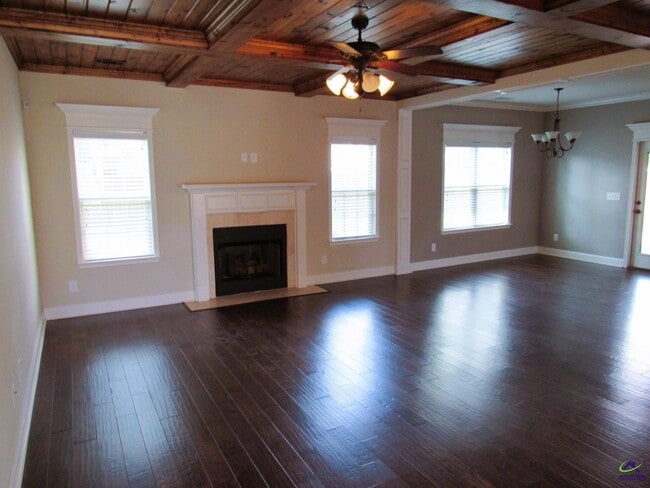 Photo - 110 Sandringham Ct