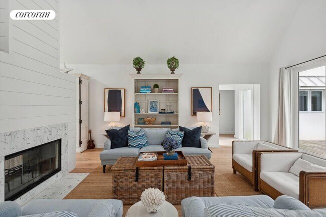 Photo - 184 Big Fresh Pond Rd