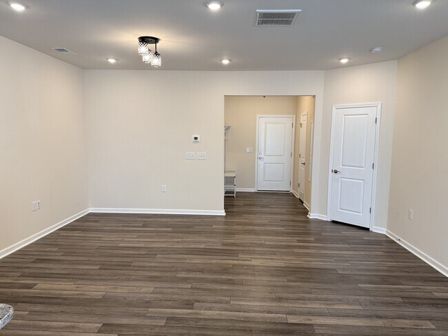 4212 Congleton Pl