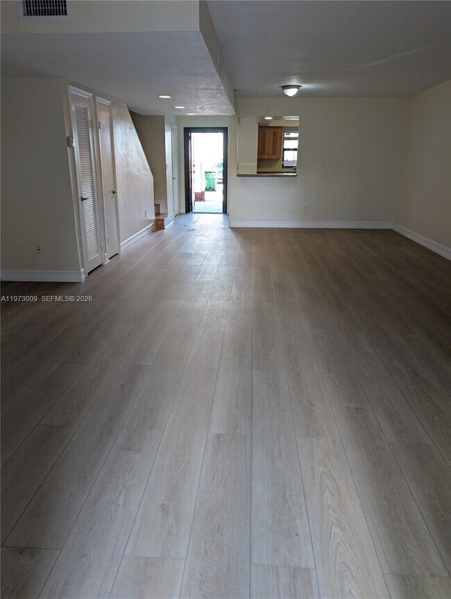 Photo - 13511 NE 24th Pl