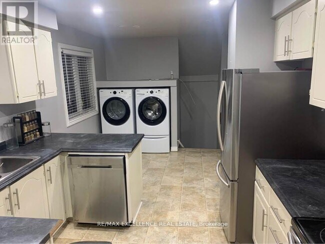 Photo - 113 Weybridge Trail