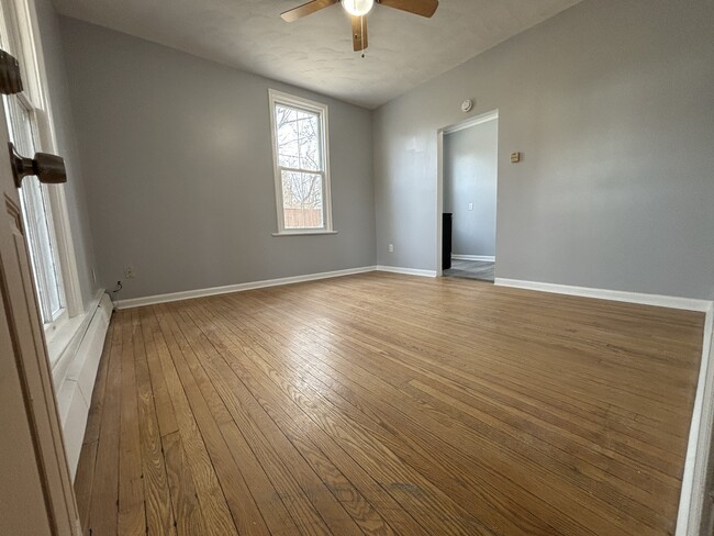 Living room - 6045 Old Washington Rd