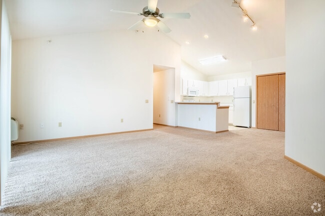 2BR, 2BA - 1221SF