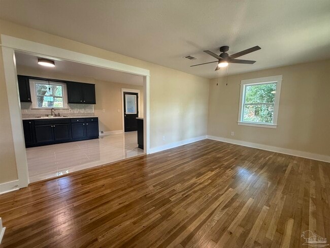 Photo - 5837 Berryhill Rd